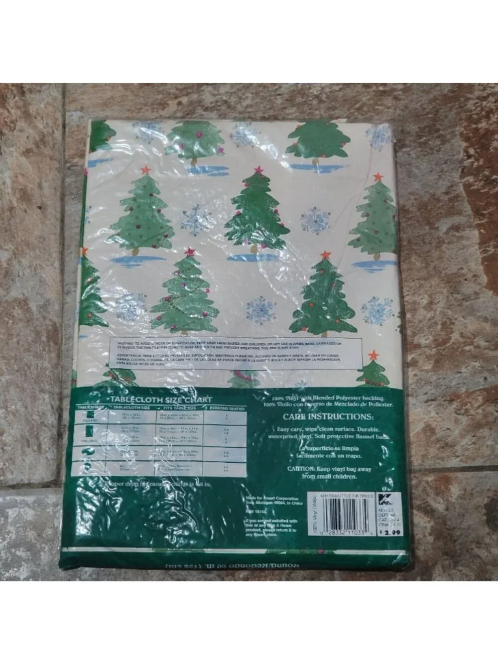 Vintage Trim A Home Christmas Vinyl Tablecover Round 60
